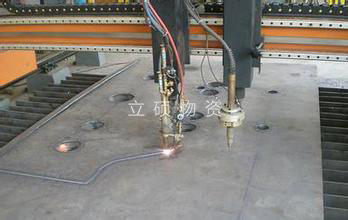 䓰��и����