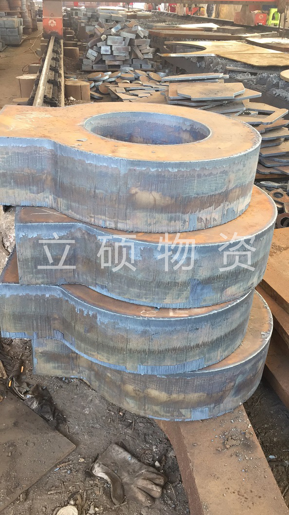 䓰��и�����