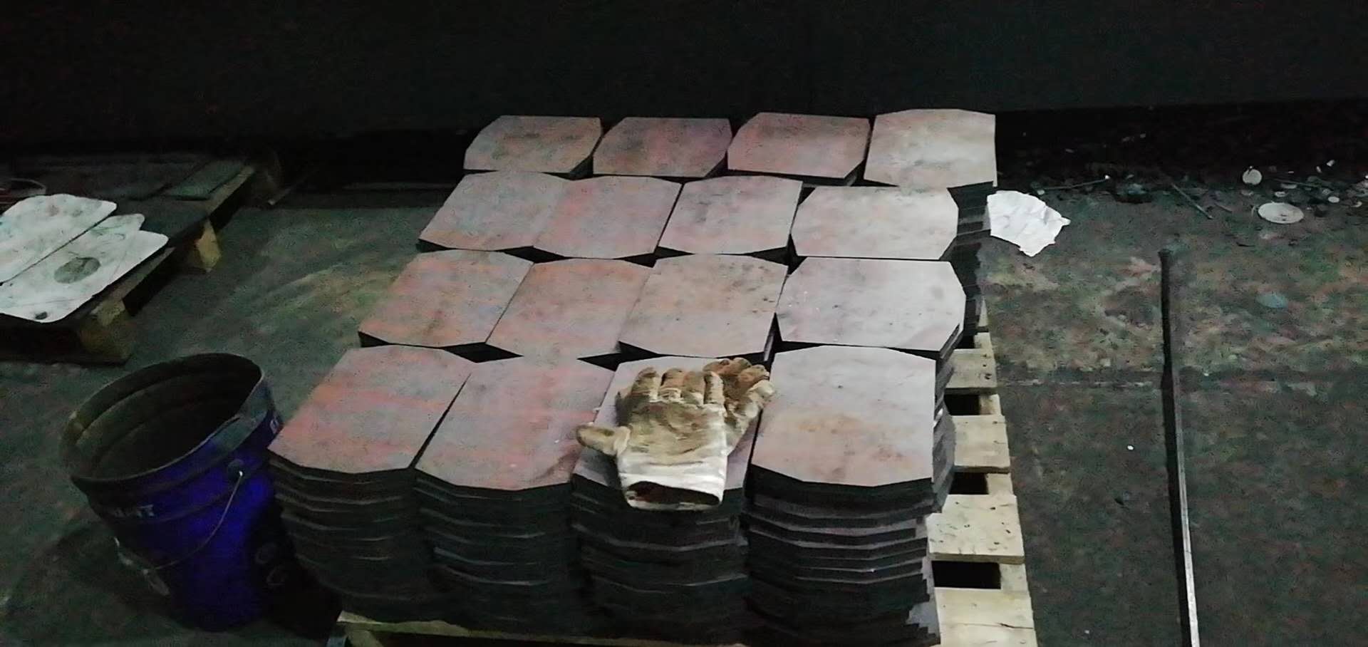 䓰�����