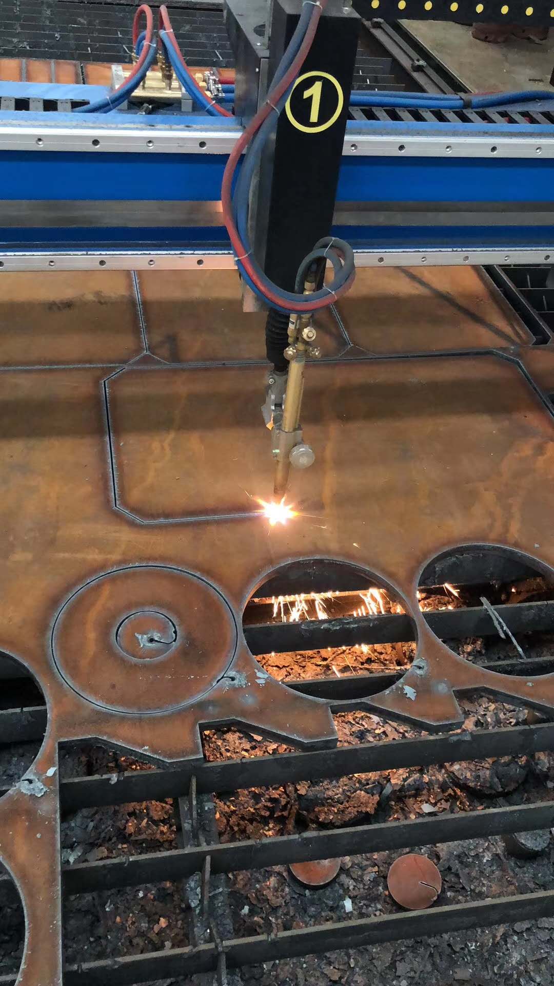 䓰��и�����